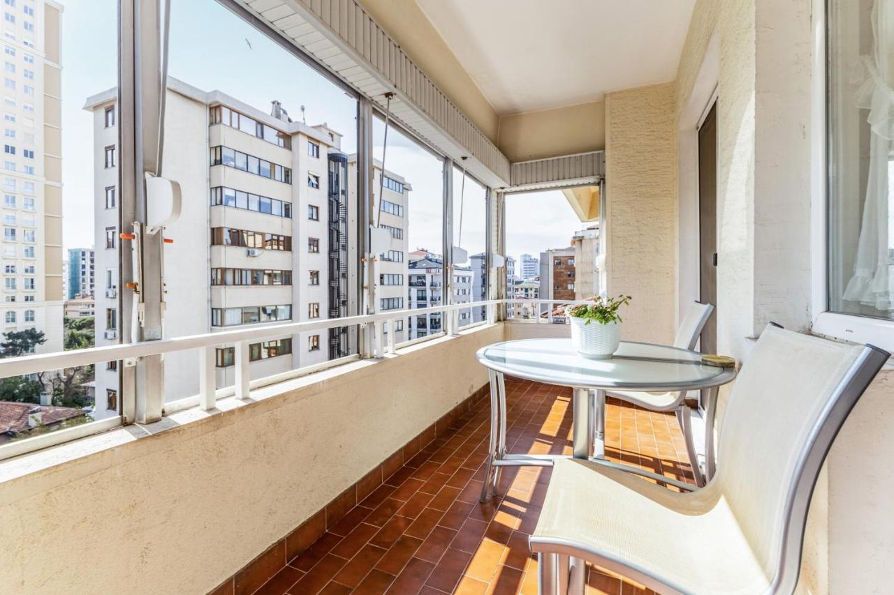 Stylish And Spacious Flat In Erenkoy Appartamento
